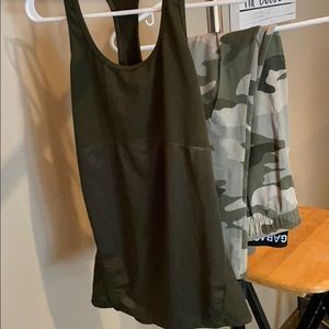 Workout Set!! Fabletics Tank & Garage leggings